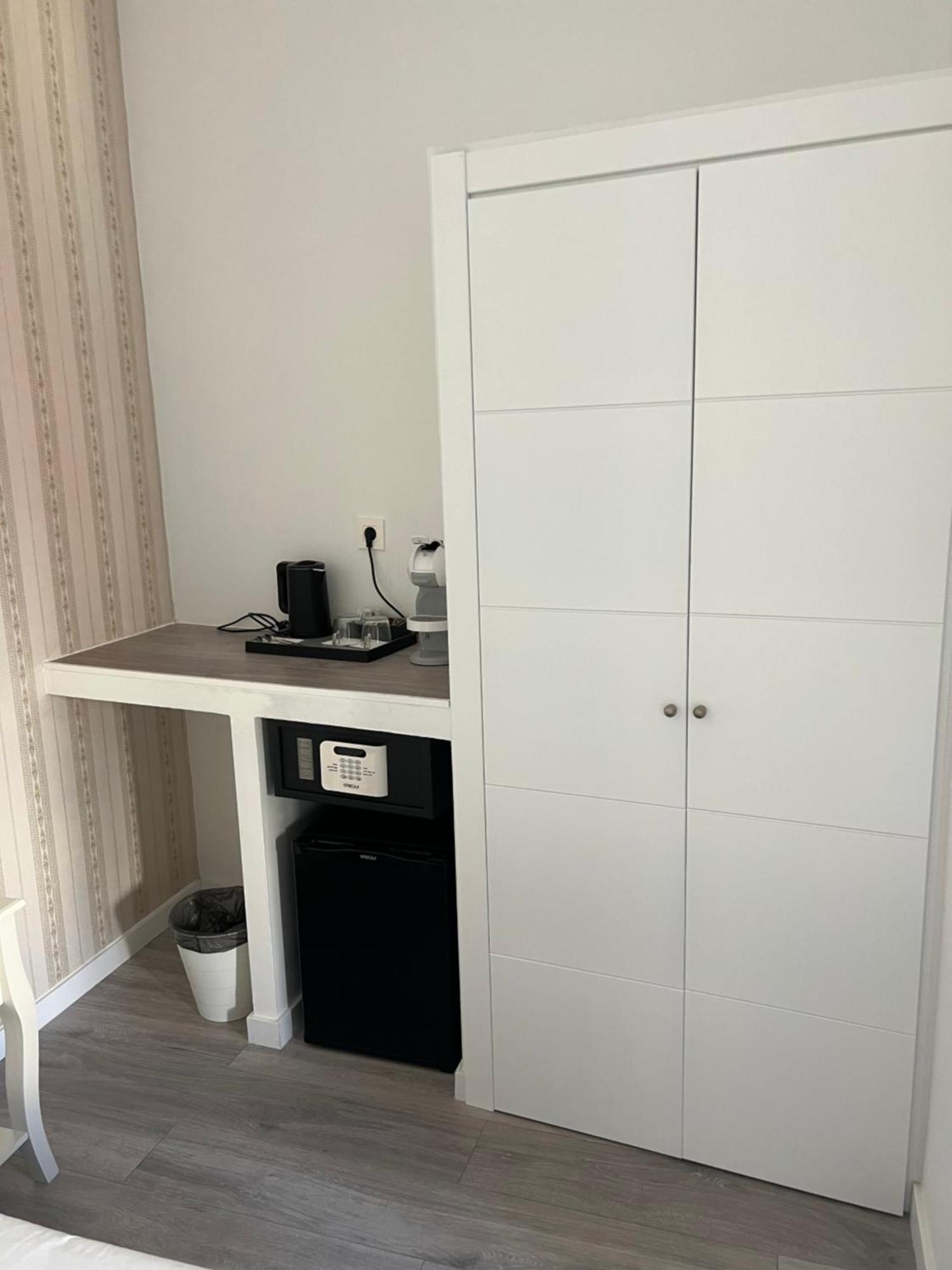 Hostal Galaico Madrid Eksteriør billede